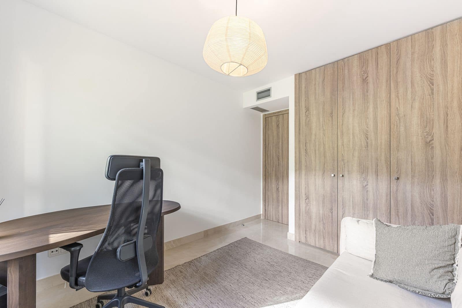 3 bedroom Penthouse for sale in Benahavis - € 1,050,000 (Ref: 9607871)