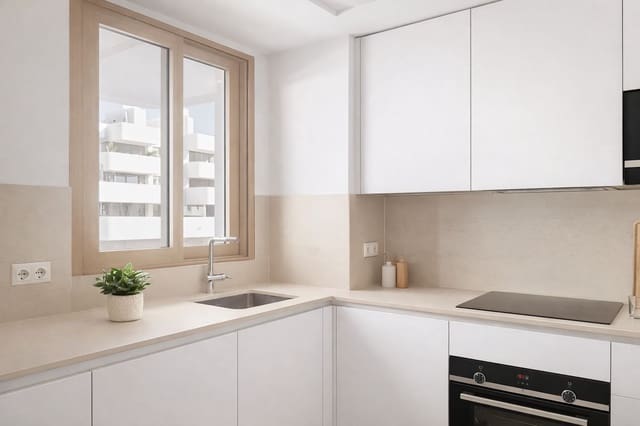 3 slaapkamer Penthouse te koop in Puerto de Estepona, Estepona - € 799.000 (Ref: 9607872)