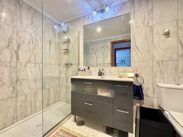 2 makuuhuone Kattohuoneisto myytävänä paikassa Benahavís - 289 000 € (Ref: 9607874)