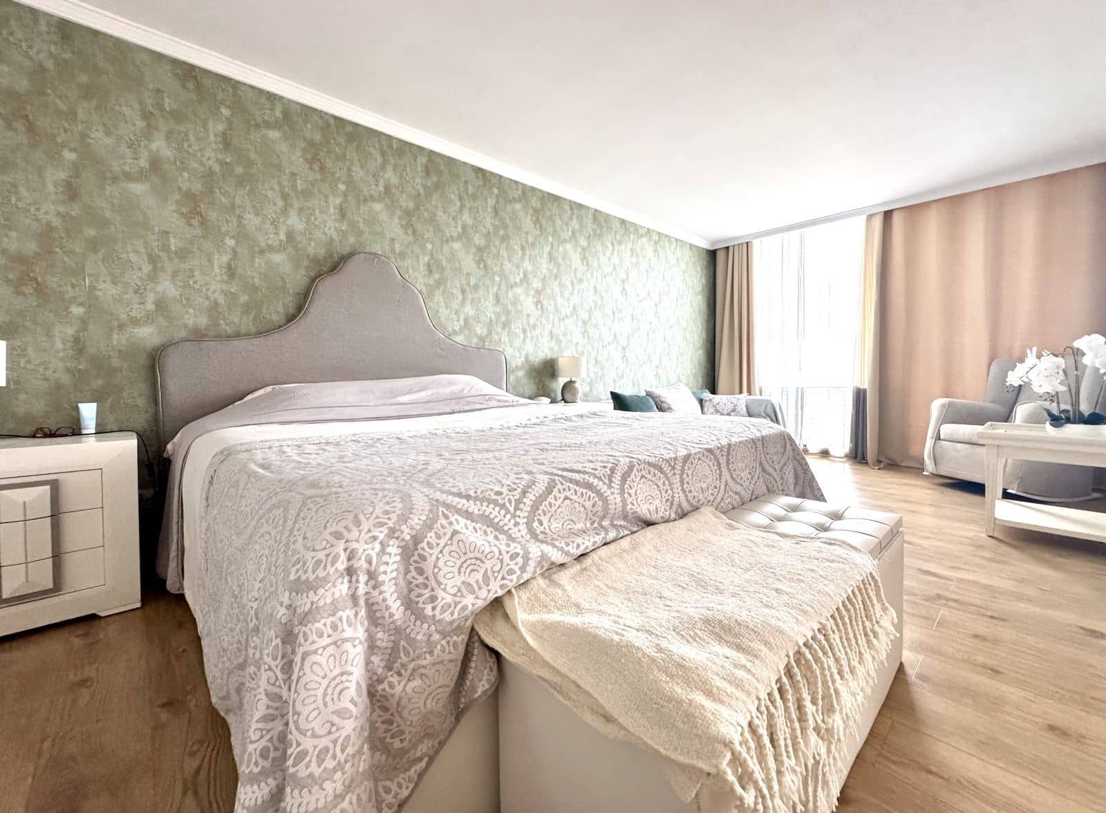 2 sypialnia Penthouse na sprzedaż w Benahavis - 289 000 € (Ref: 9607874)