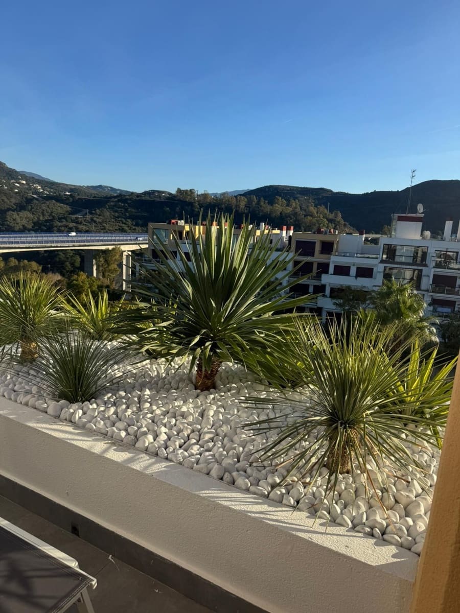 3 sypialnia Penthouse na sprzedaż w Benahavis - 390 000 € (Ref: 9607877)