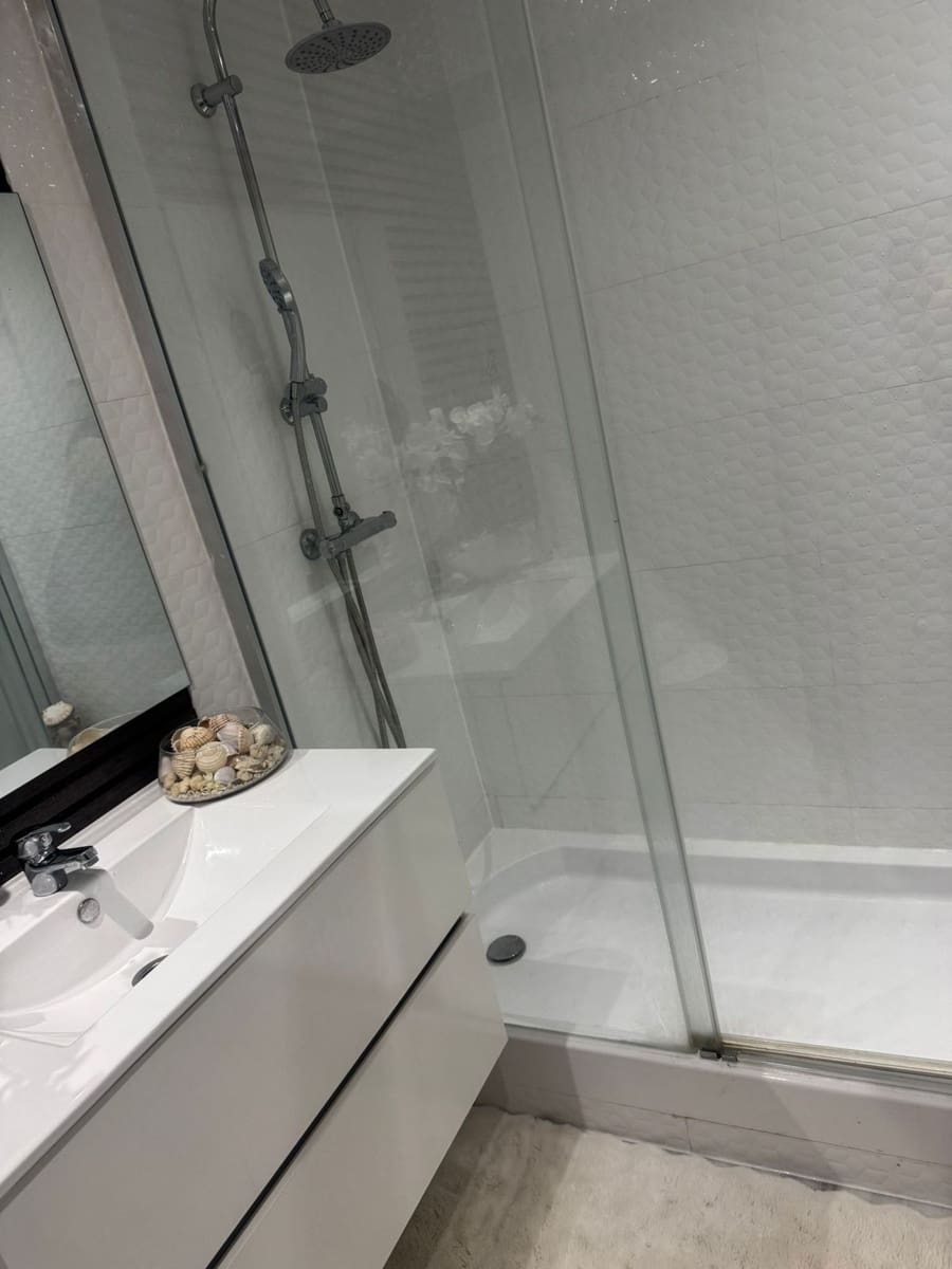 3 sypialnia Penthouse na sprzedaż w Benahavis - 390 000 € (Ref: 9607877)