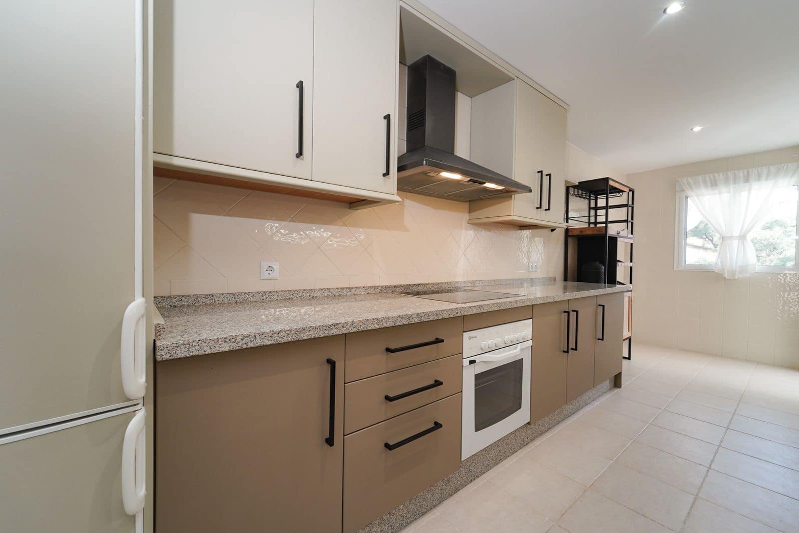 Ático de 2 habitaciones en Elviria en venta - 430.000 € (Ref: 9611192)