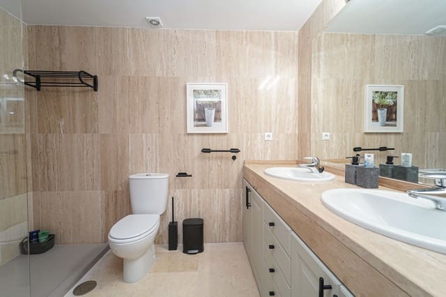 Ático de 2 habitaciones en Elviria, Marbella en venta - 430.000 € (Ref: 9611192)