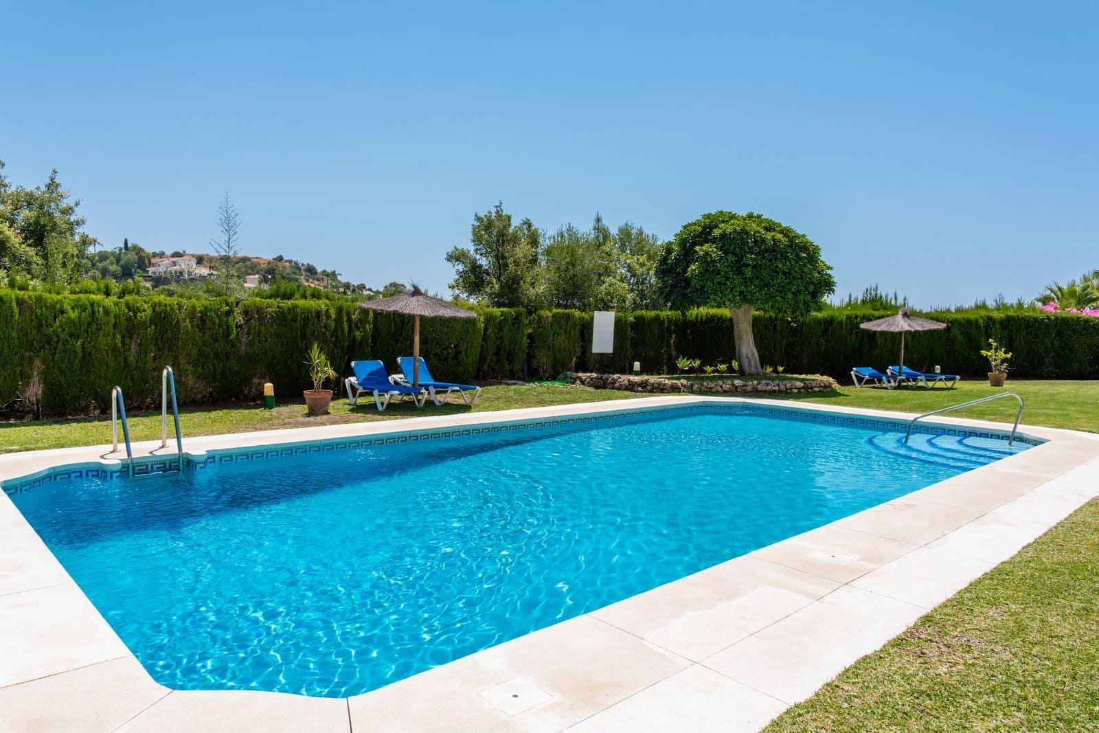 4 bedroom Apartment for sale in La Quinta - € 895,000 (Ref: 9611193)