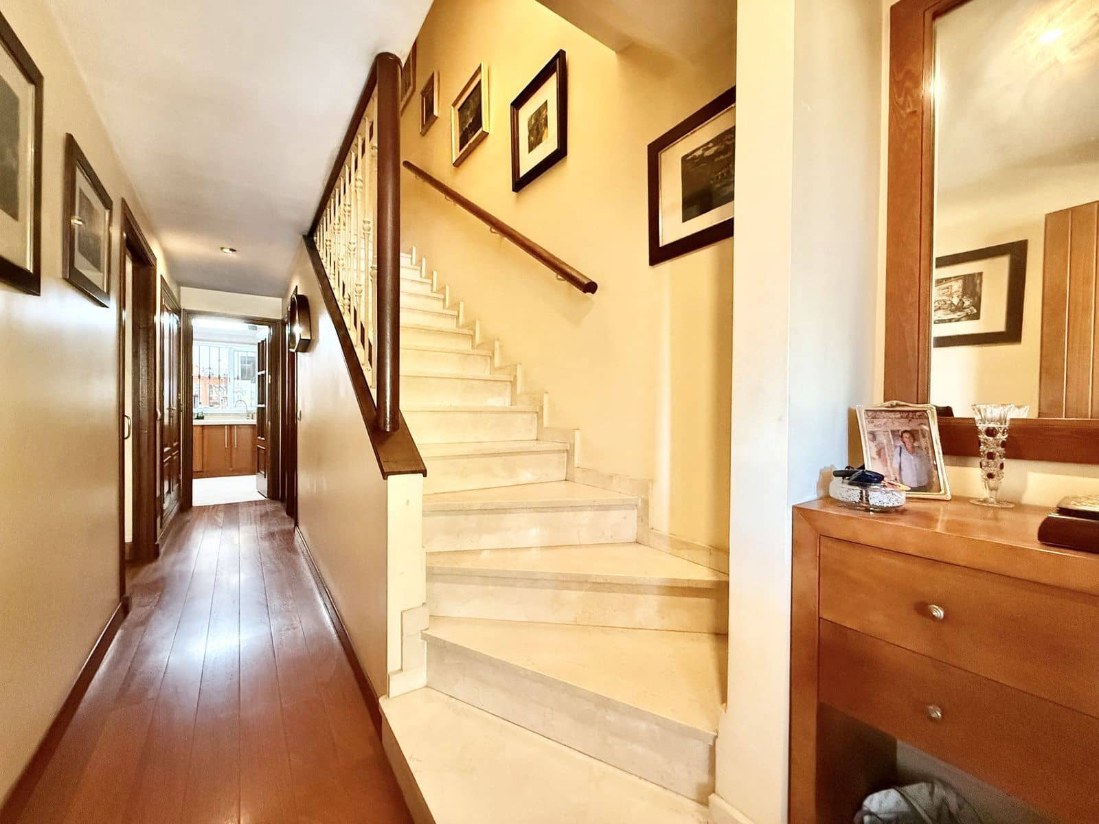 4 camera da letto Villetta Bifamiliare in vendita in Estepona - 700.000 € (Rif: 9611196)