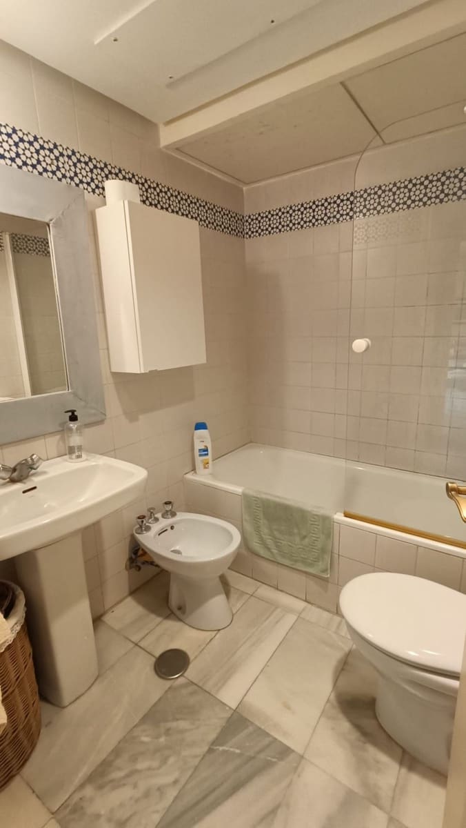 2 quarto Apartamento para venda em Puerto Banus - 490 000 € (Ref: 9611198)