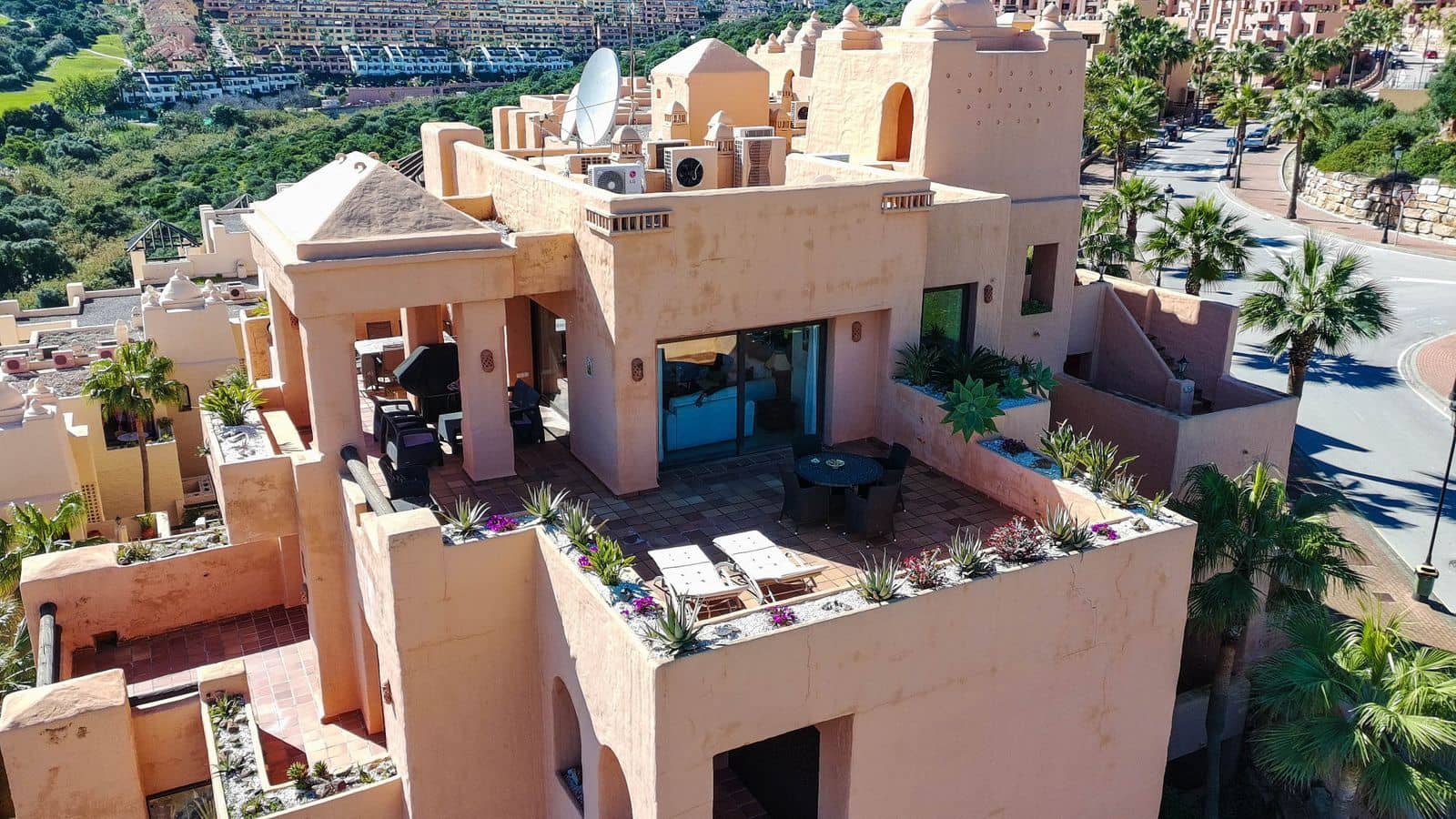 3 chambre Penthouse à vendre à La Duquesa / Puerto de la Duquesa - 495 000 € (Ref: 9611213)