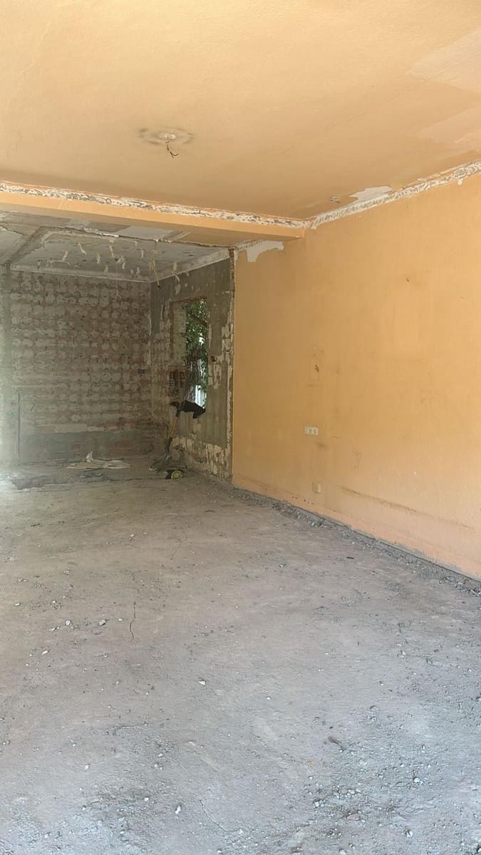 4 bedroom Villa for sale in Nueva Andalucia - € 850,000 (Ref: 9611214)