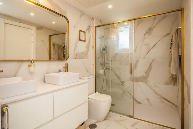 Ático de 2 habitaciones en Elviria, Marbella en venta - 498.000 € (Ref: 9611216)