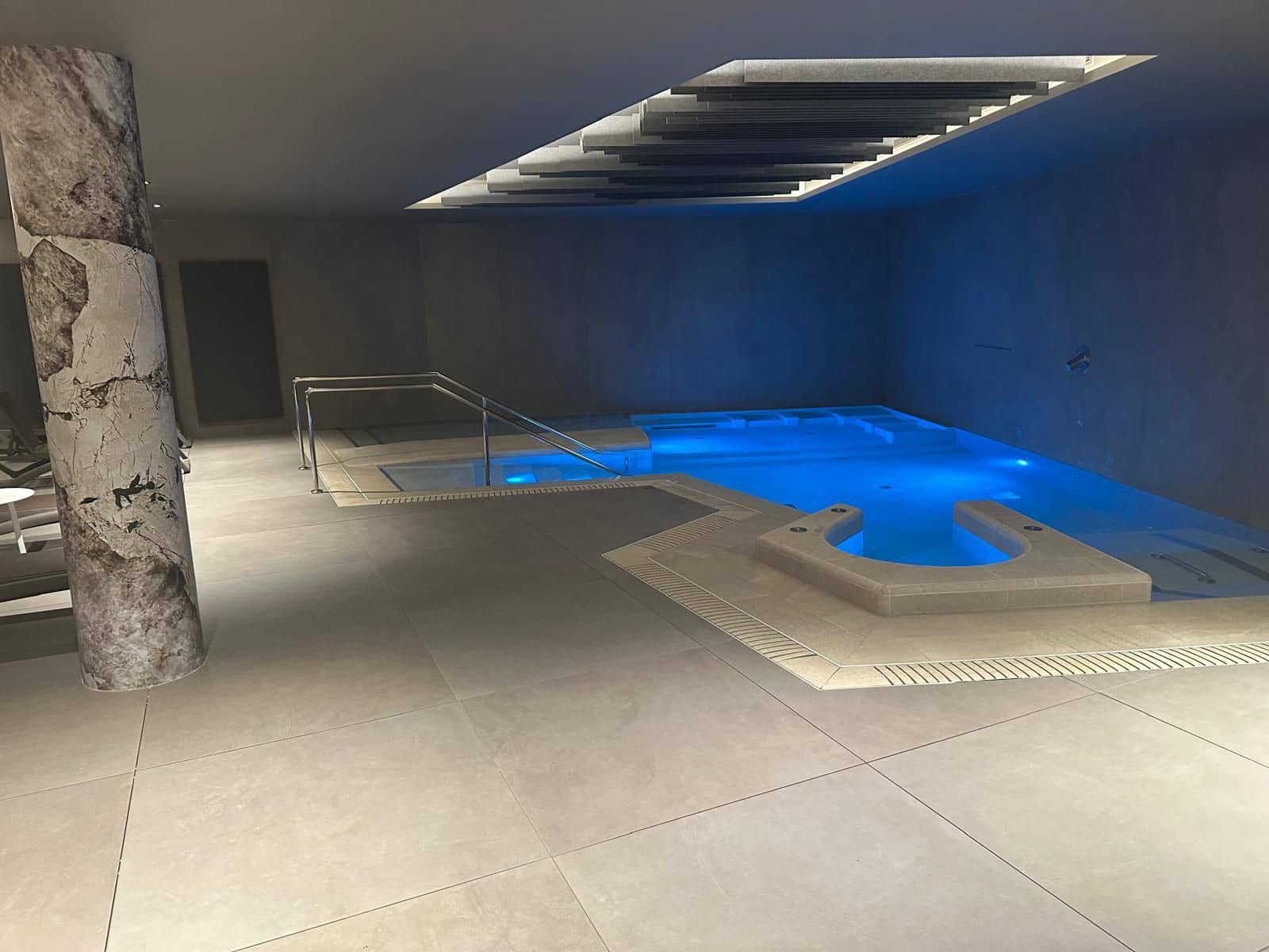 2 camera da letto Appartamento in vendita in Golden Mile - 2.600.000 € (Rif: 9611217)