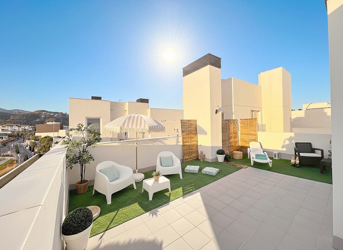 3 sovrum Takvåning till salu i Estepona - 759 000 € (Ref: 9611218)