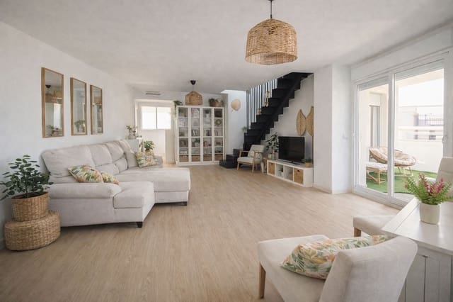 3 sovrum Takvåning till salu i Estepona - 759 000 € (Ref: 9611218)