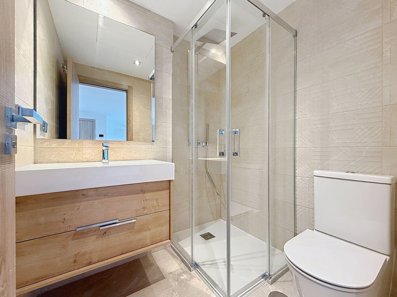 Apartamento de 2 habitaciones en Casares en venta - 390.000 € (Ref: 9611224)