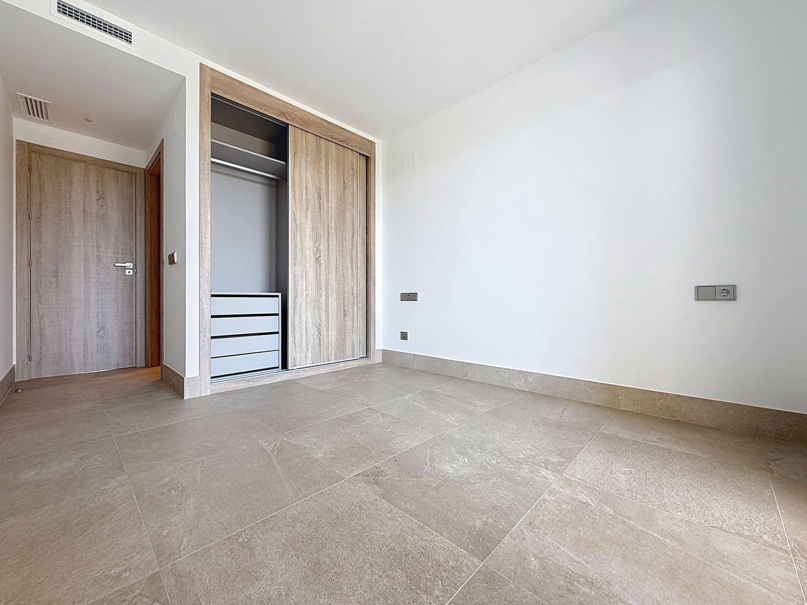 Apartamento de 2 habitaciones en Casares en venta - 390.000 € (Ref: 9611224)