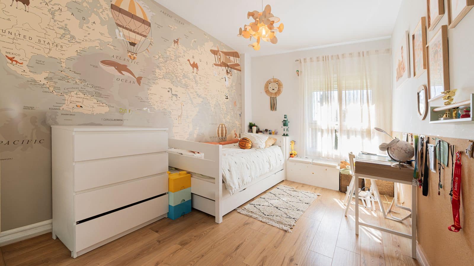 4 soveværelse Semi-Rækkehus til salg i Benalmadena - € 675.000 (Ref: 9611225)