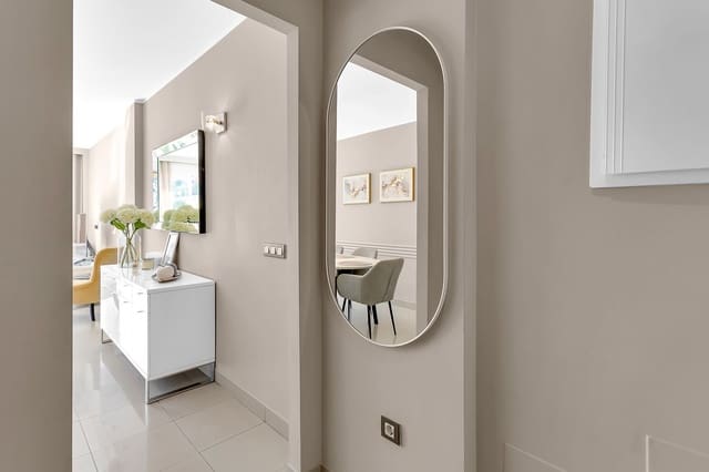 Ático de 3 habitaciones en New Golden Mile, Estepona en venta - 639.000 € (Ref: 9611231)