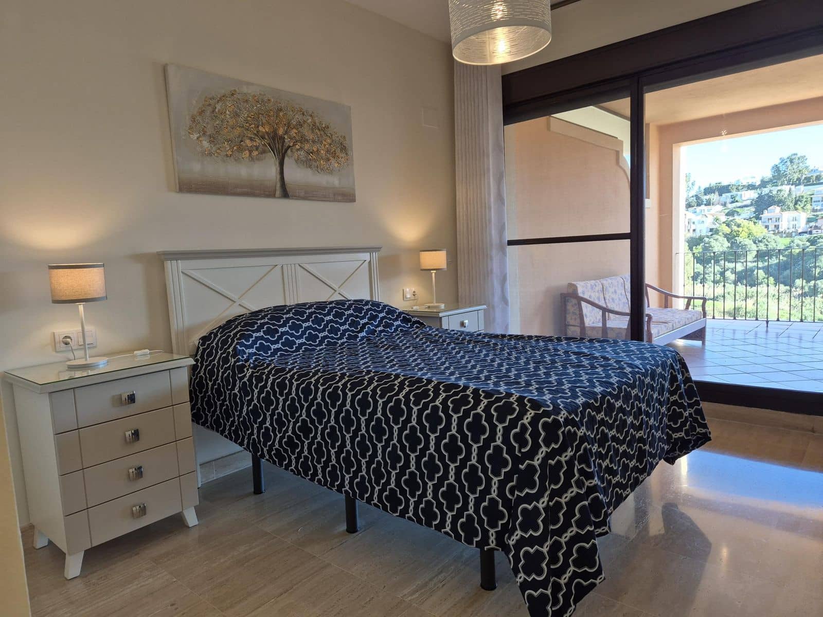 2 sovrum Lägenhet till salu i Estepona - 329 000 € (Ref: 9615581)