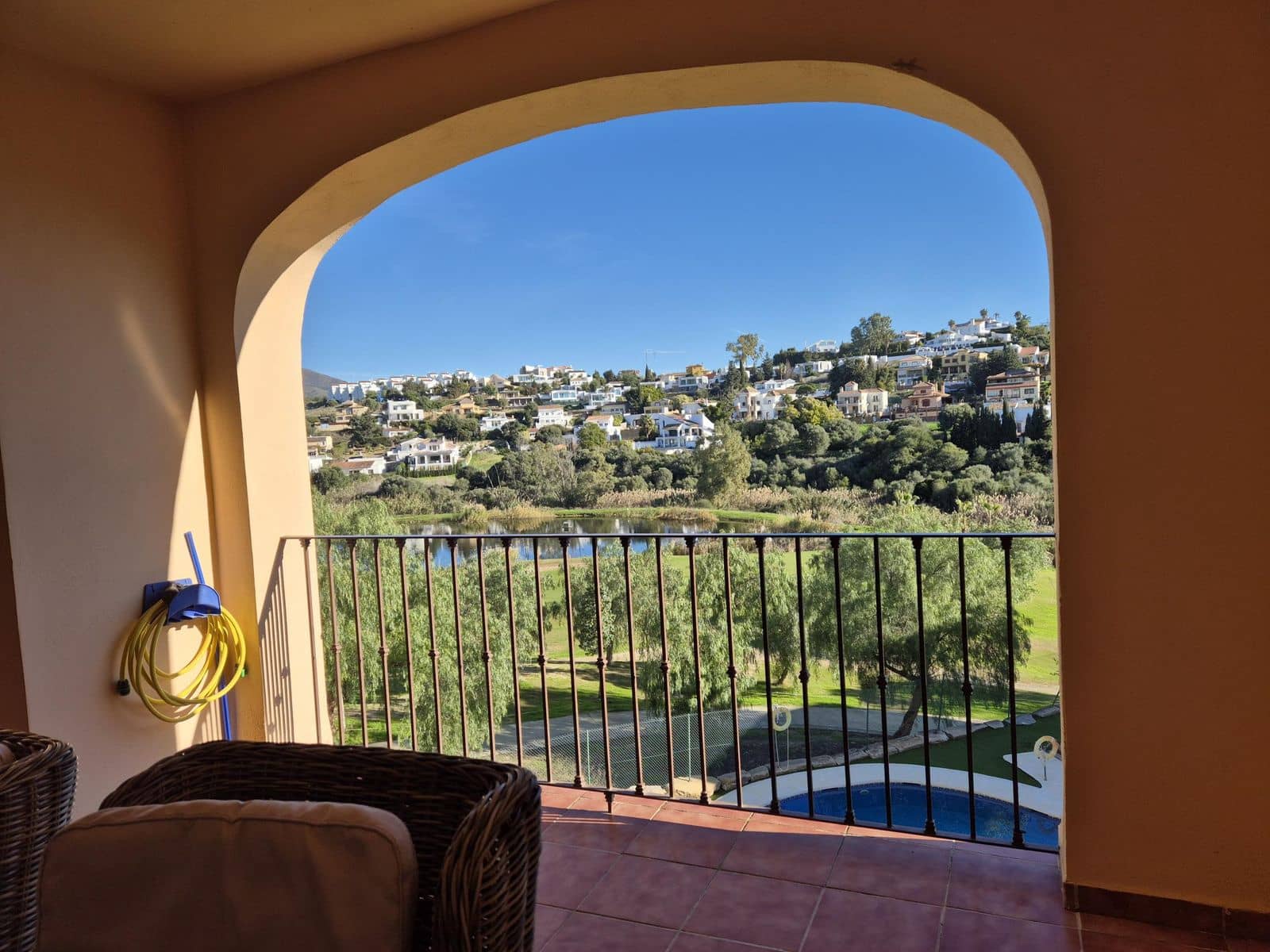 2 sovrum Lägenhet till salu i Estepona - 329 000 € (Ref: 9615581)