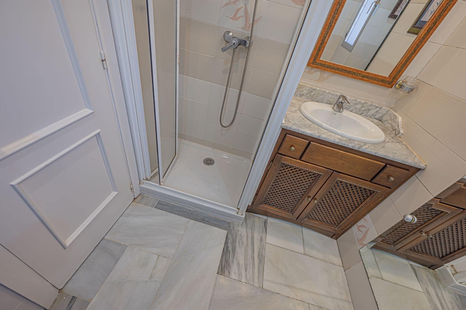 4 makuuhuone Omakotitalo myytävänä paikassa Golden Mile - 879 000 € (Ref: 9615589)