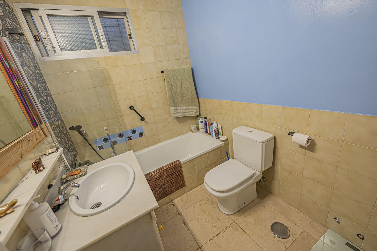 4 makuuhuone Omakotitalo myytävänä paikassa Golden Mile - 879 000 € (Ref: 9615589)