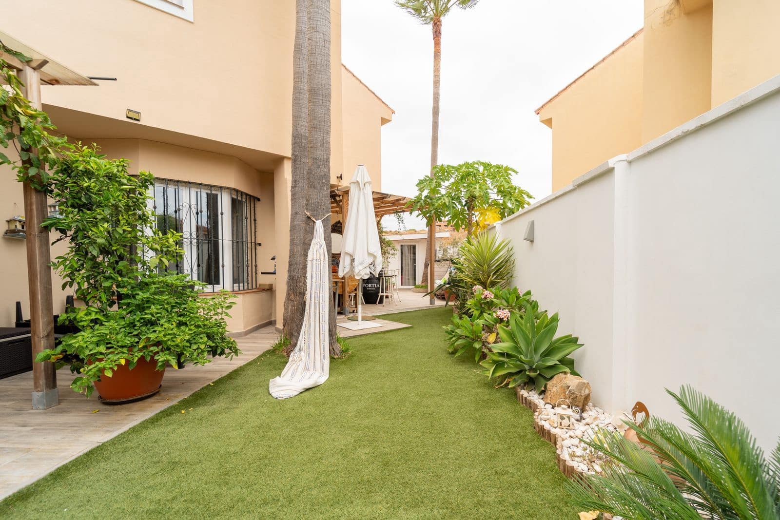 3 bedroom Townhouse for sale in Riviera del Sol - € 531,000 (Ref: 9615594)