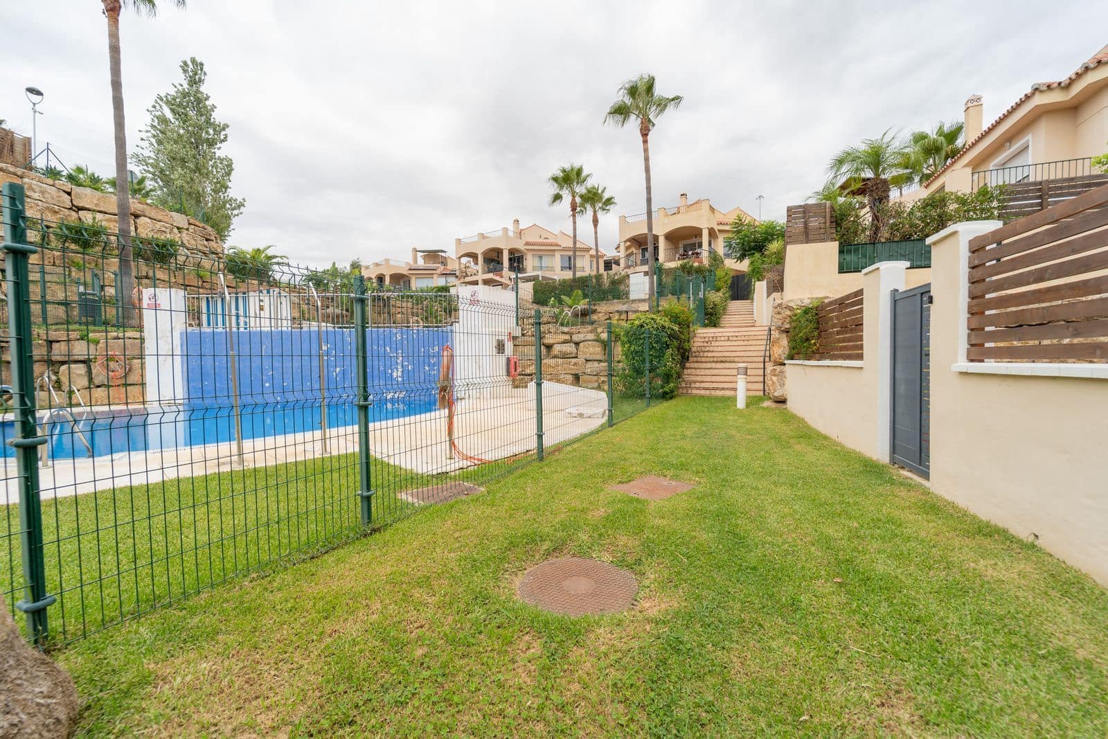 3 bedroom Townhouse for sale in Riviera del Sol - € 531,000 (Ref: 9615594)