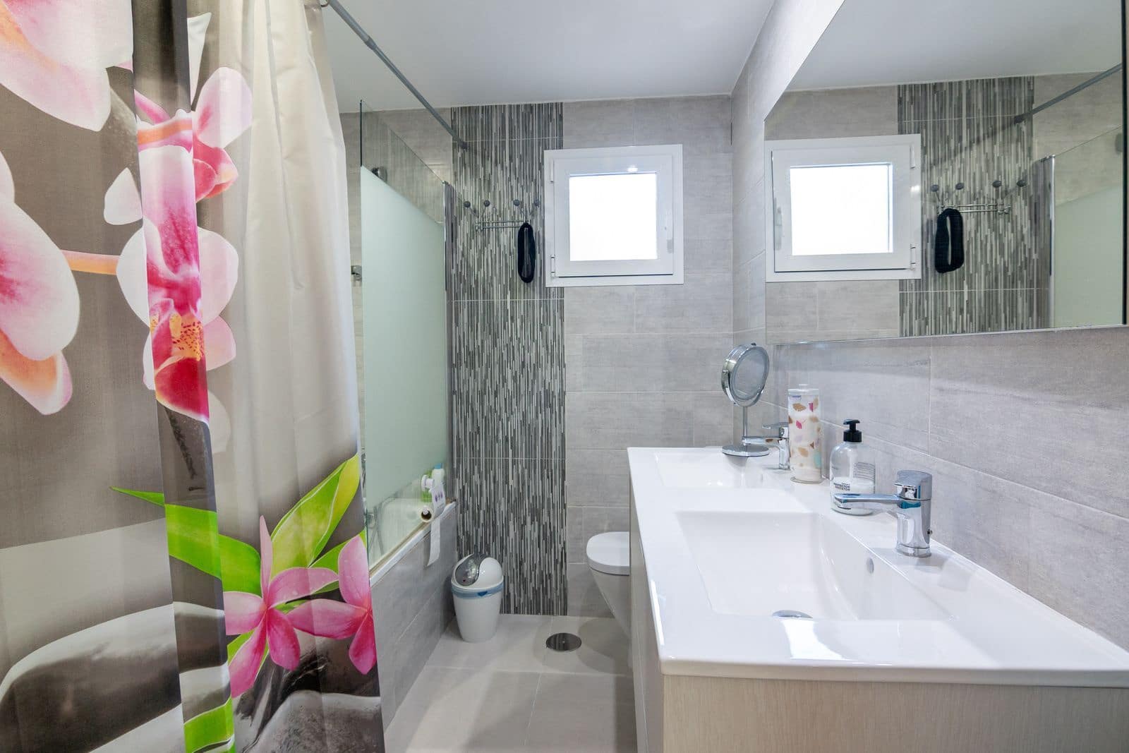 4 soverom Hus til salgs i Estepona - € 675 000 (Ref: 9615595)