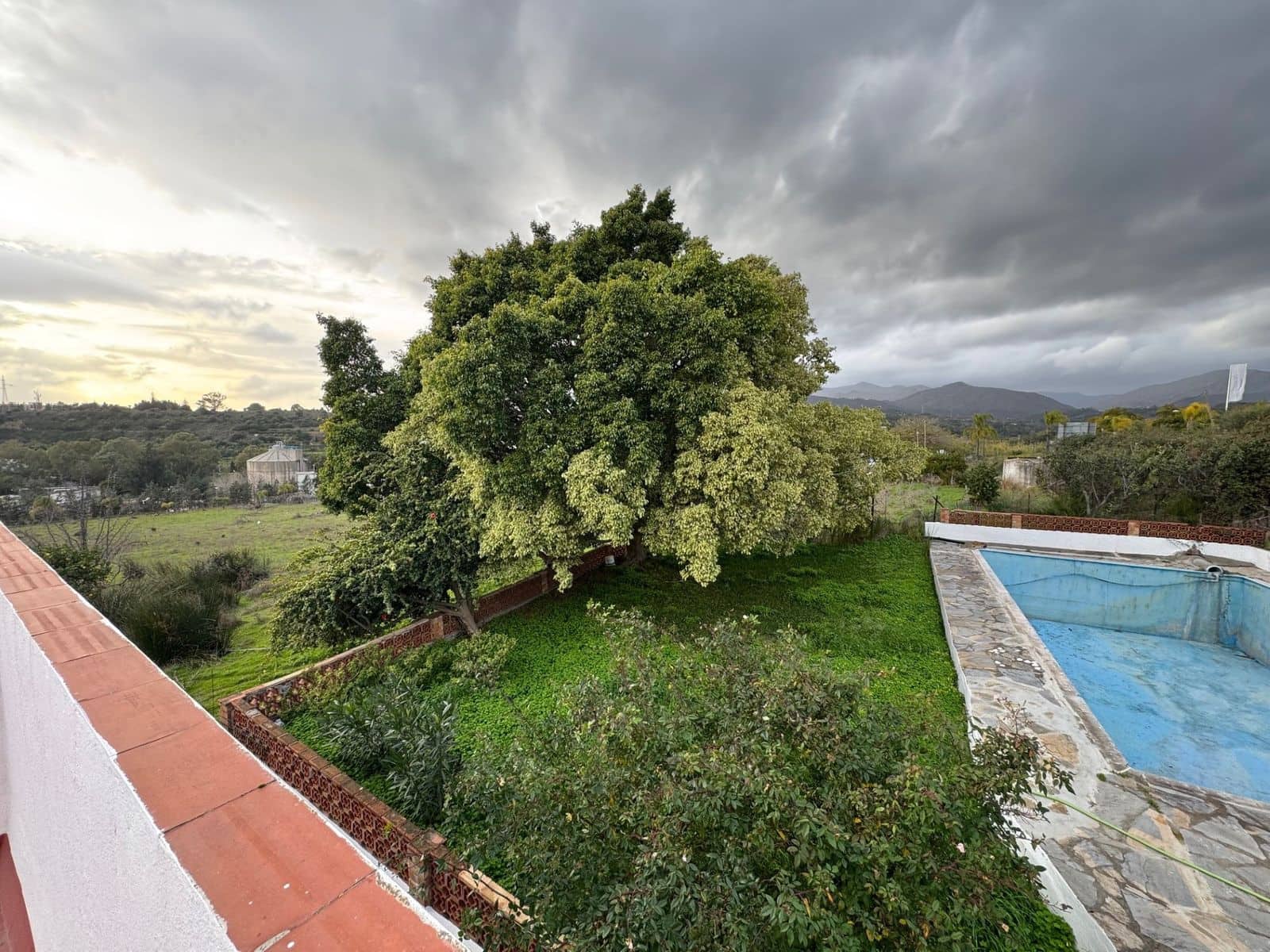 4 makuuhuone Huvila myytävänä paikassa Guadalmansa - 1 410 500 € (Ref: 9615597)