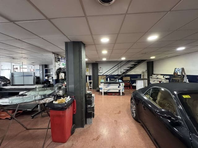 Autotalli myytävänä paikassa Marbella - 2 200 000 € (Ref: 9615598)