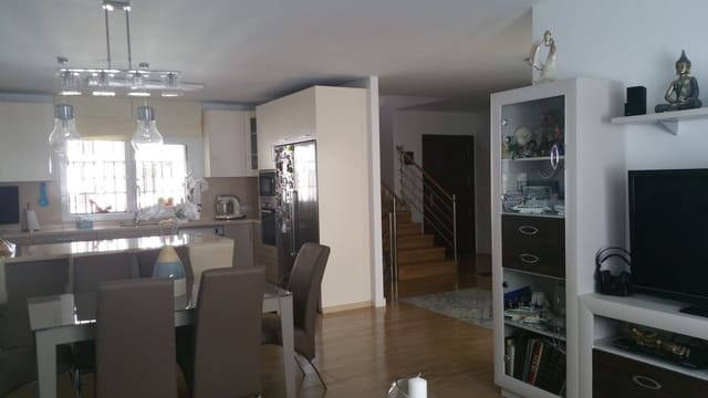 6 sovrum Hus till salu i San Pedro de Alcantara, Marbella - 890 000 € (Ref: 9615600)