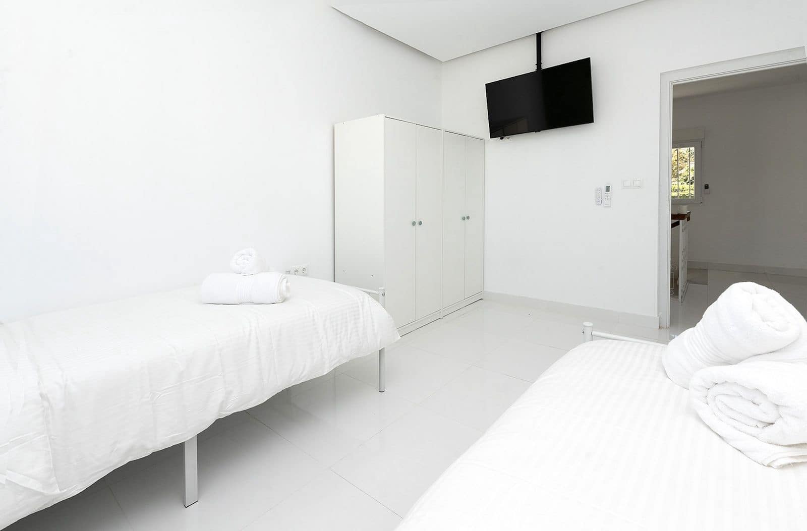 6 bedroom Villa for sale in Benalmadena - € 1,595,000 (Ref: 9615603)