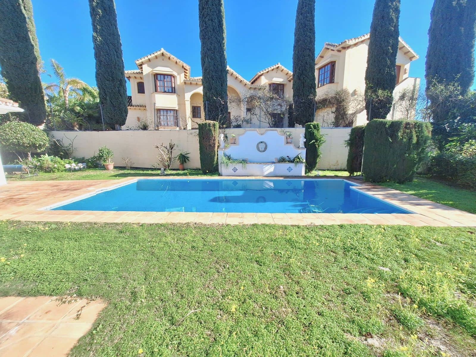 2 sypialnia Willa na sprzedaż w Benahavis - 986 000 € (Ref: 9615604)