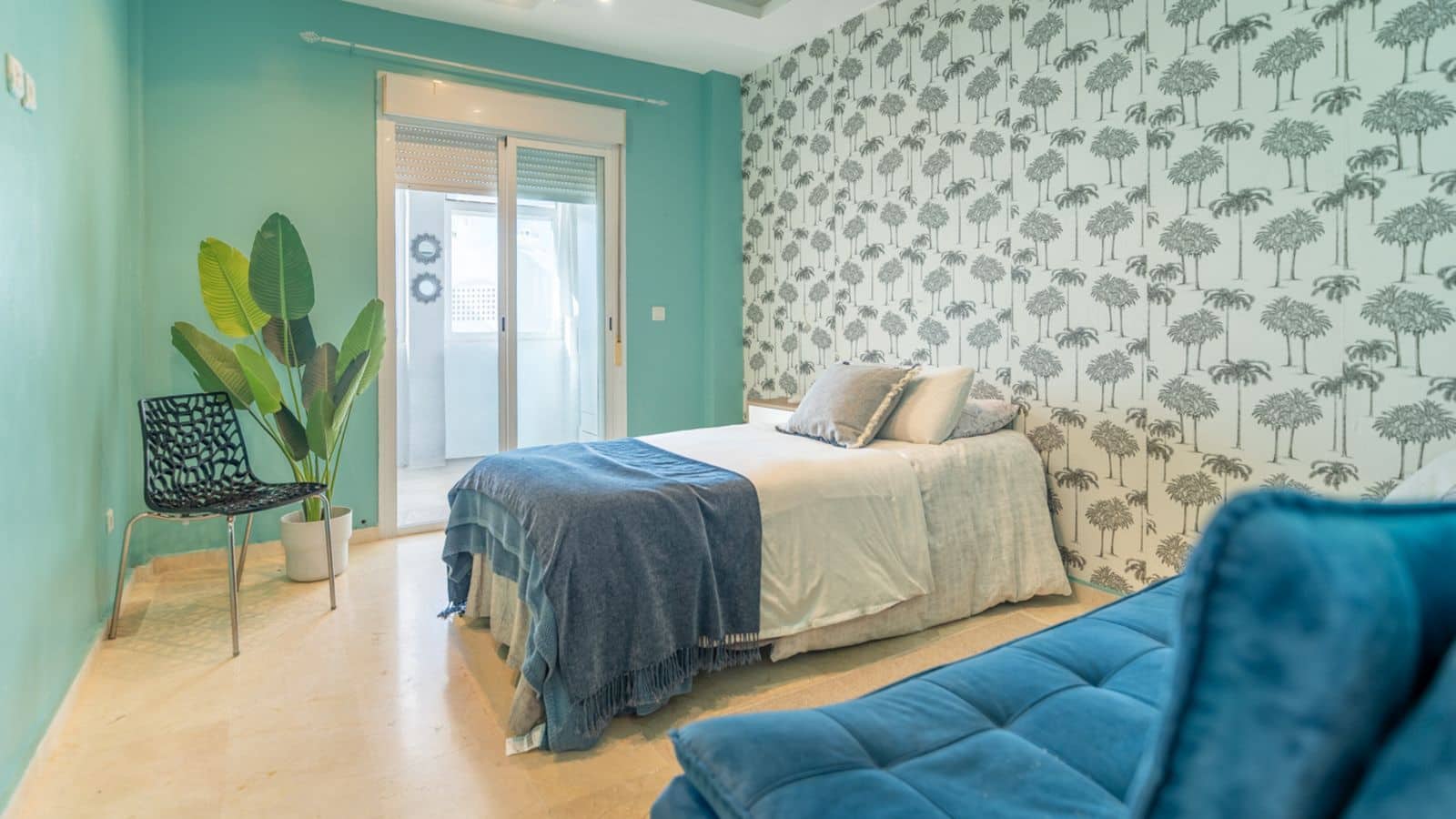 2 bedroom Penthouse for sale in Estepona - € 380,000 (Ref: 9615613)