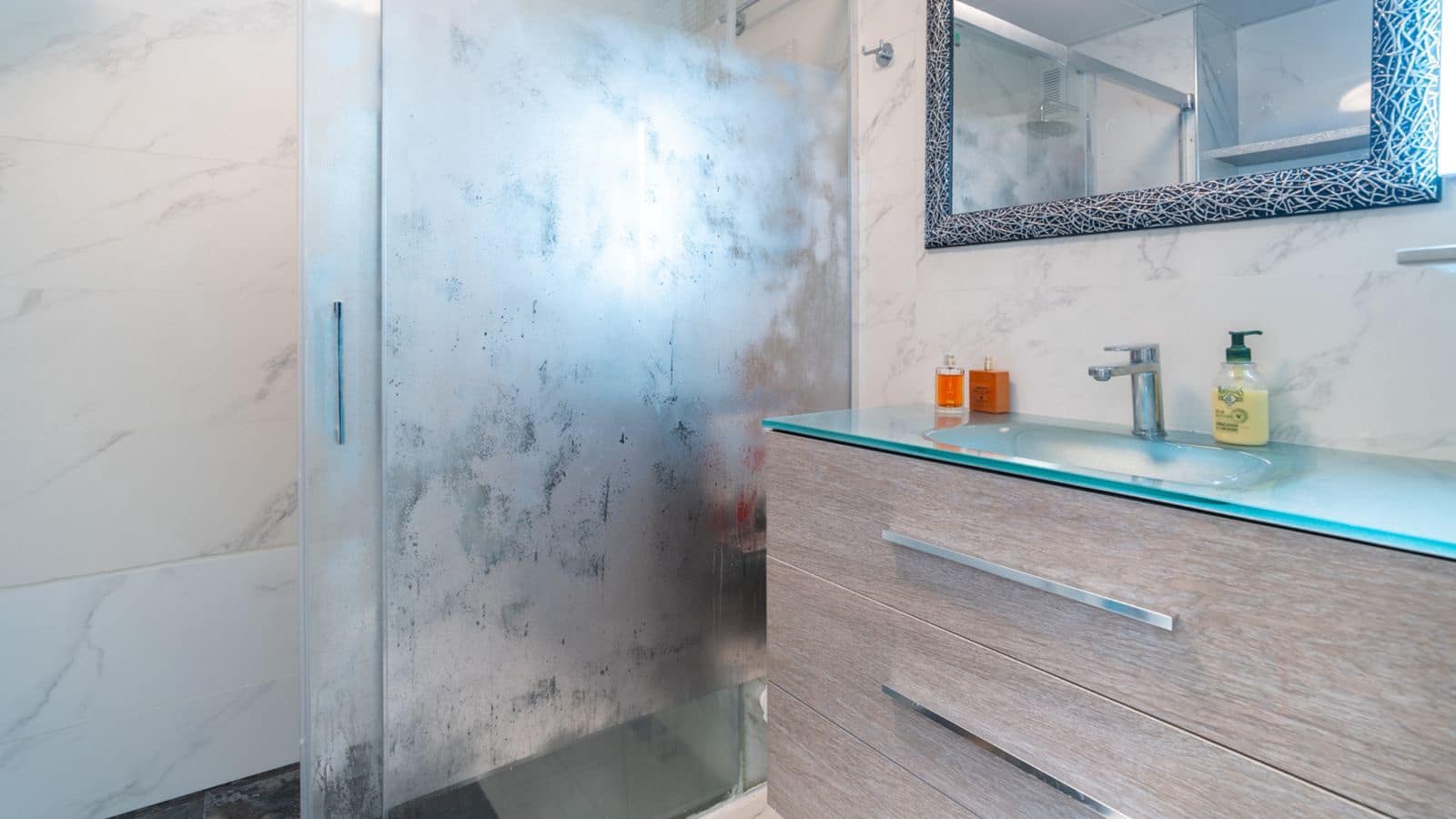 2 bedroom Penthouse for sale in Estepona - € 380,000 (Ref: 9615613)