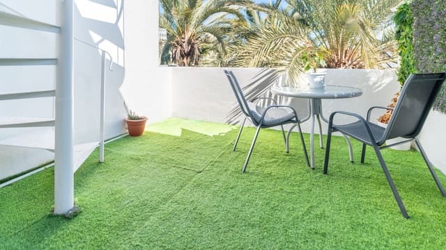 2 bedroom Penthouse for sale in Estepona - € 380,000 (Ref: 9615613)