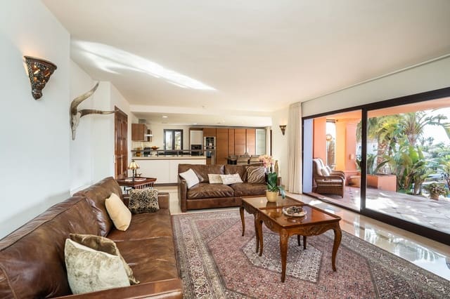 3 slaapkamer Villa te koop in Marbesa, Marbella - € 2.275.000 (Ref: 9615614)