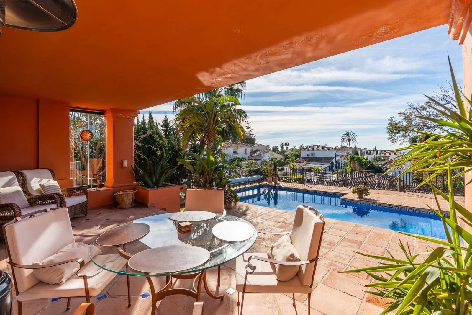 3 slaapkamer Villa te koop in Marbesa - € 2.275.000 (Ref: 9615614)