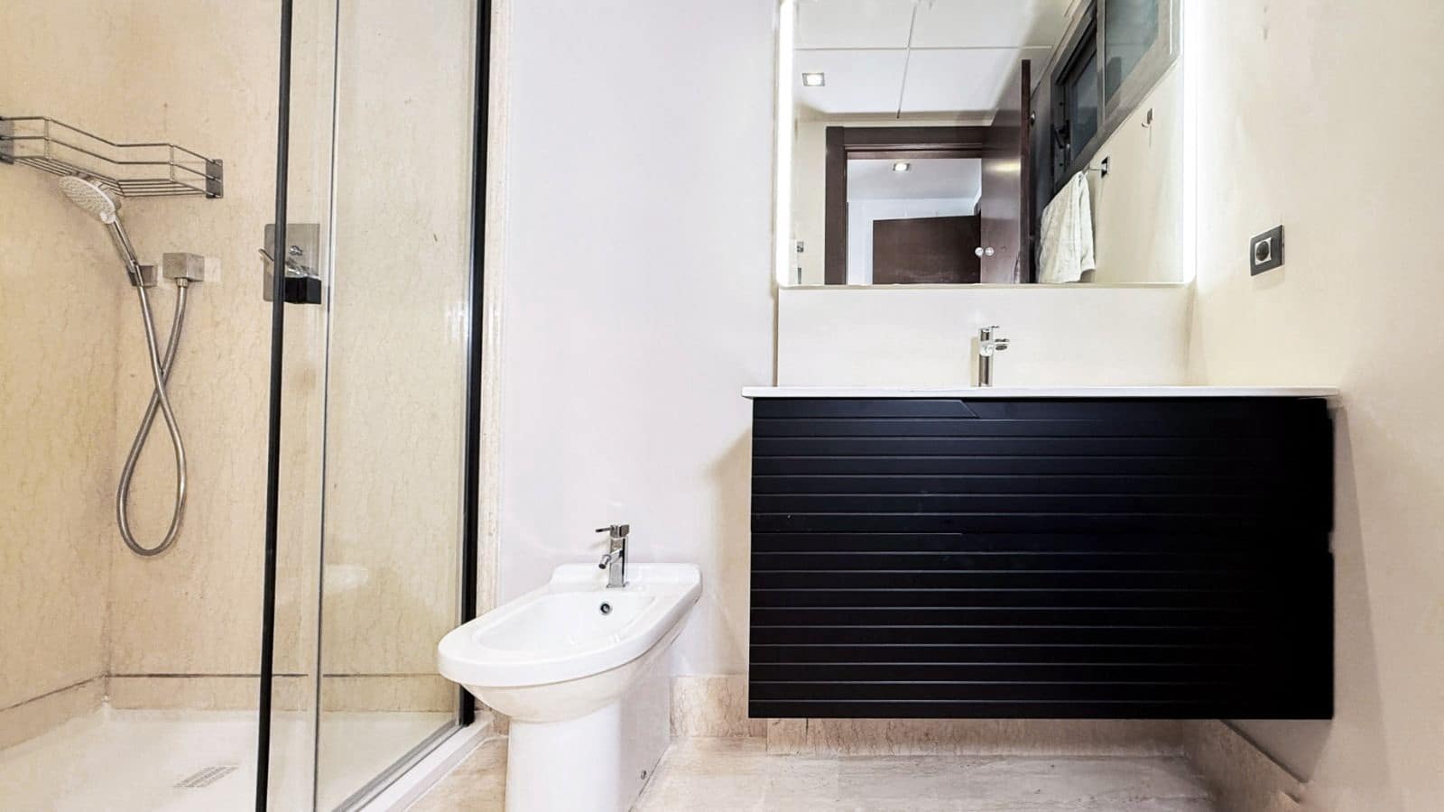 3 slaapkamer Appartement te koop in Benahavis - € 795.000 (Ref: 9651375)