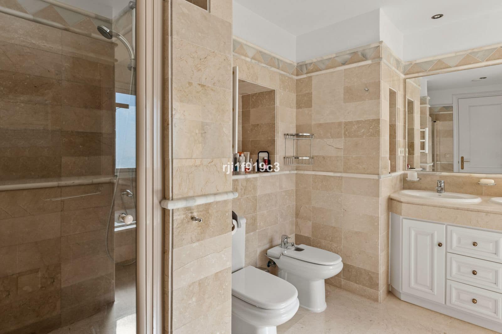 3 Zimmer Apartment zu verkaufen in Elviria - 750.000 € (Ref: 9651382)