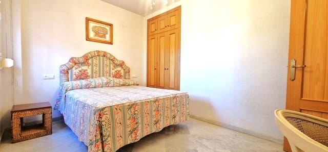 3 Zimmer Apartment zu verkaufen in El Rosario, Marbella - 750.000 € (Ref: 9651384)