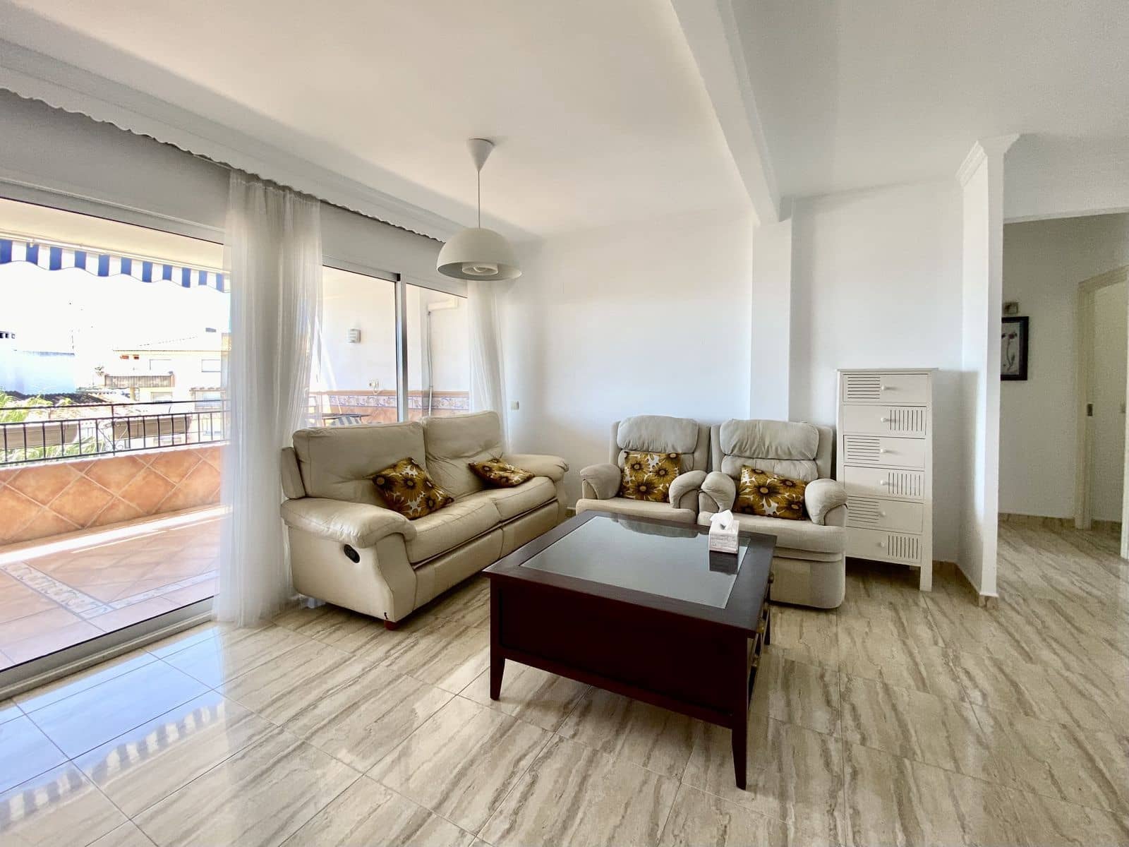 Apartamento de 4 habitaciones en Benalmadena Costa en venta - 435.000 € (Ref: 9651385)