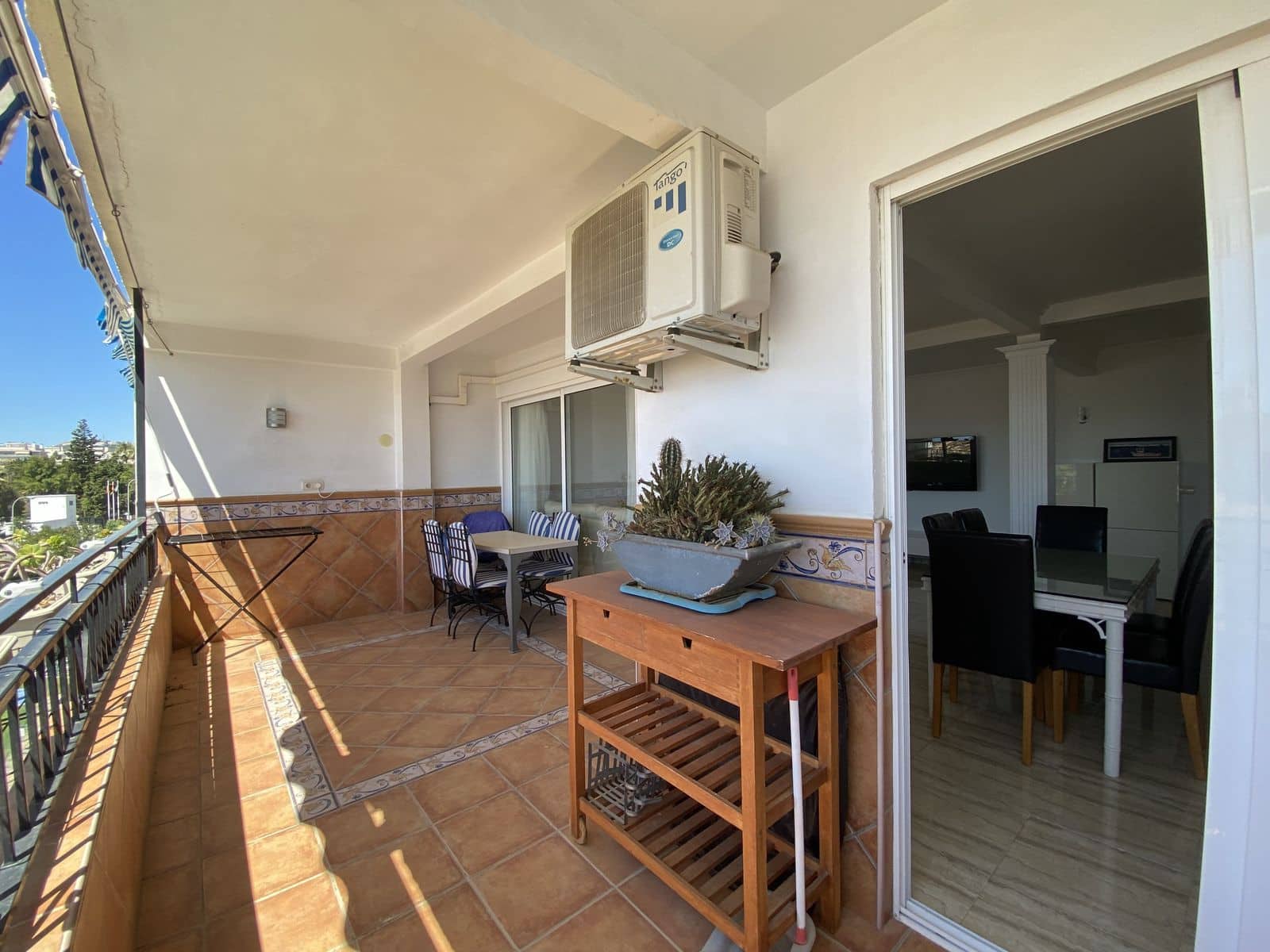 Apartamento de 4 habitaciones en Benalmadena Costa en venta - 435.000 € (Ref: 9651385)