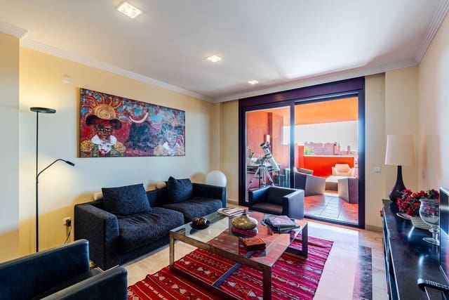 Apartamento de 3 habitaciones en New Golden Mile, Estepona en venta - 1.075.000 € (Ref: 9651387)