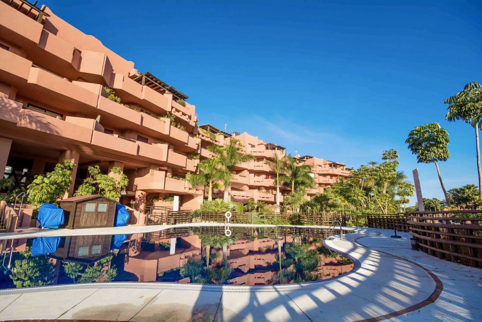 Apartamento de 3 habitaciones en New Golden Mile en venta - 1.075.000 € (Ref: 9651387)