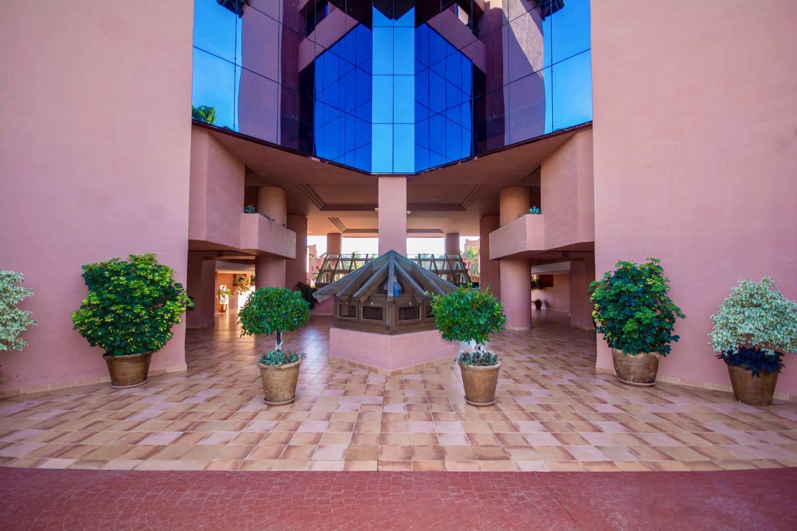 Apartamento de 3 habitaciones en New Golden Mile en venta - 1.075.000 € (Ref: 9651387)