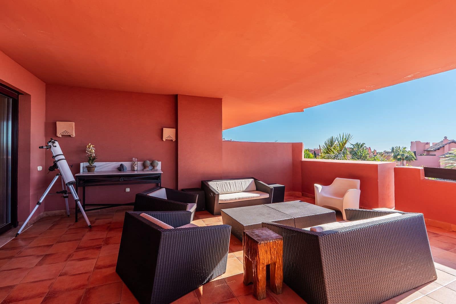 Apartamento de 3 habitaciones en New Golden Mile en venta - 1.075.000 € (Ref: 9651387)