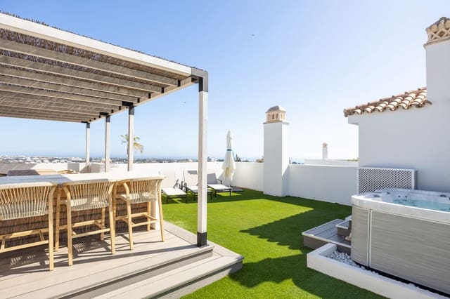3 soverom Penthouse til salgs i El Paraiso, Estepona - € 750 000 (Ref: 9651389)