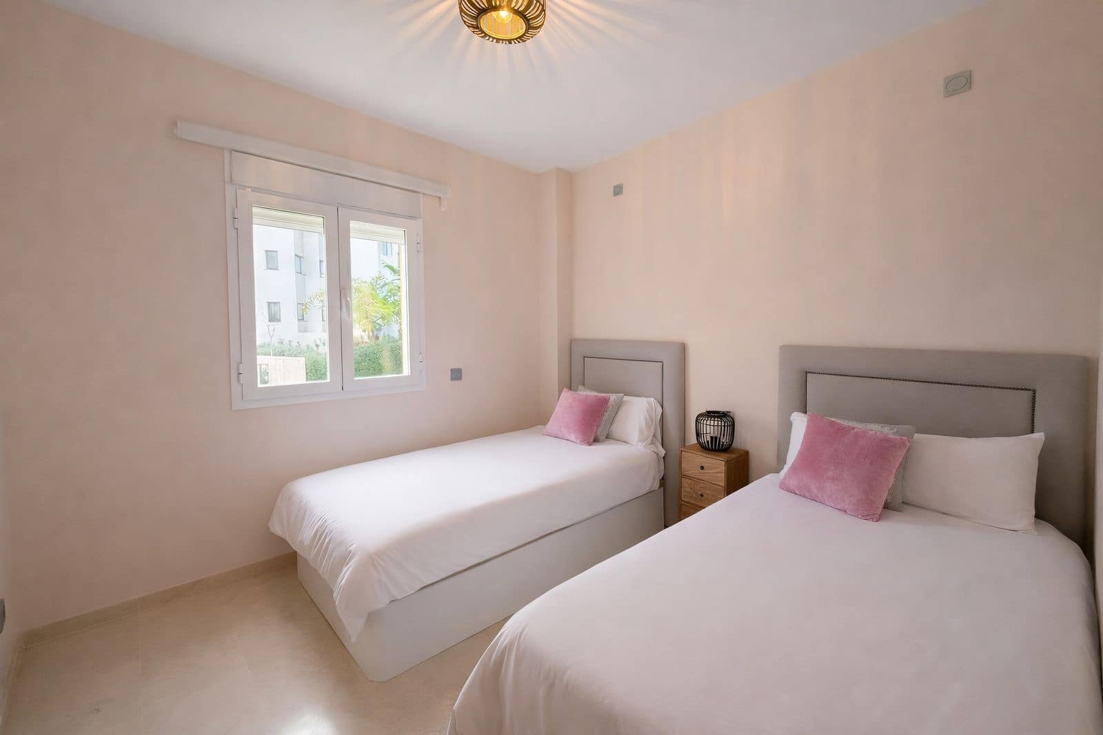 2 sovrum Lägenhet till salu i Manilva - 286 000 € (Ref: 9651391)