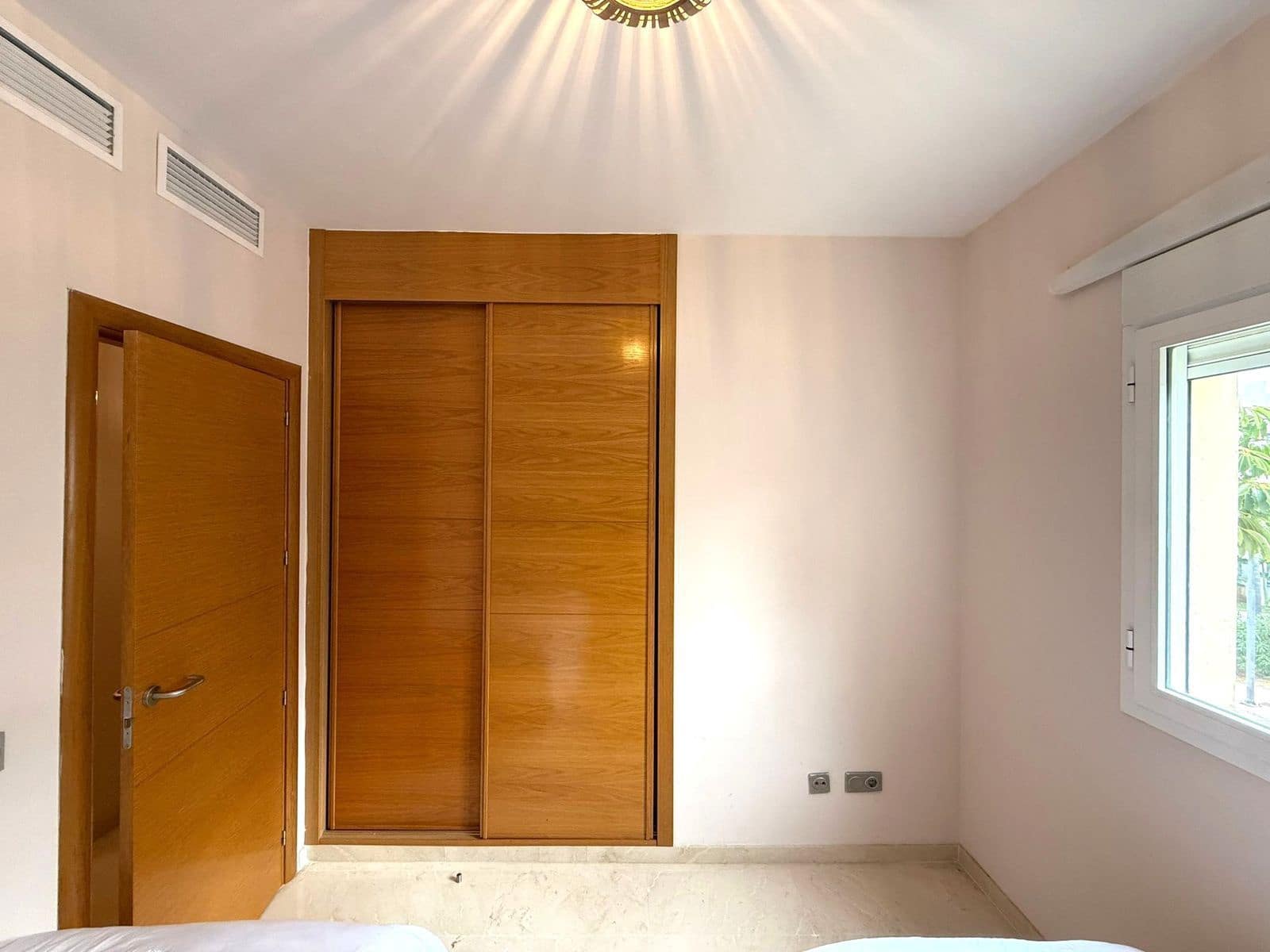 2 sovrum Lägenhet till salu i Manilva - 286 000 € (Ref: 9651391)